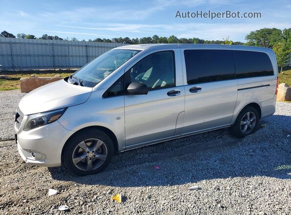 WD4PG2EE5H3302314 2017 MERCEDES-BENZ METRIS Silver Trasero izquierdo