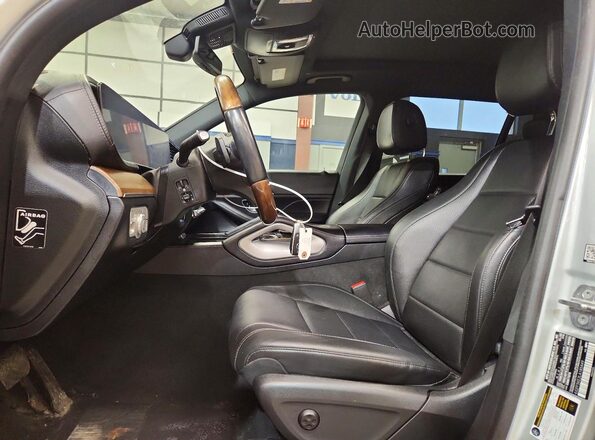4JGFF5KE2LA185449 2020 MERCEDES-BENZ GLS Silver წინა სალონის ხედი
