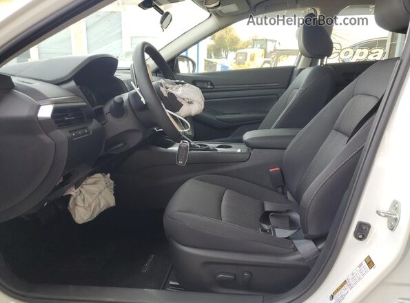 1N4BL4DWXTN320140 2026 NISSAN ALTIMA White 