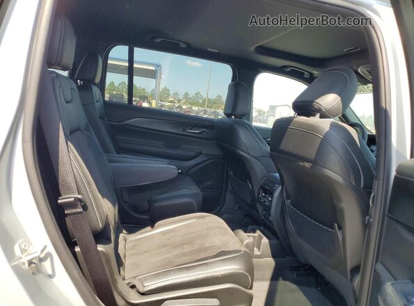 1C4RJKAG0P8842070 2023 JEEP CHEROKEE Серебряный 
