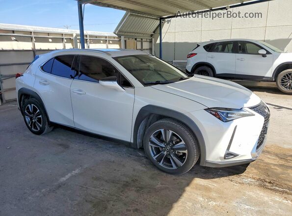 JTHX3JBH5L2030116 2020 LEXUS UX White Widok z przodu
