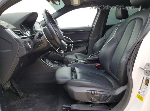 WBXYJ3C39JEJ75605 2018 BMW X2 White 