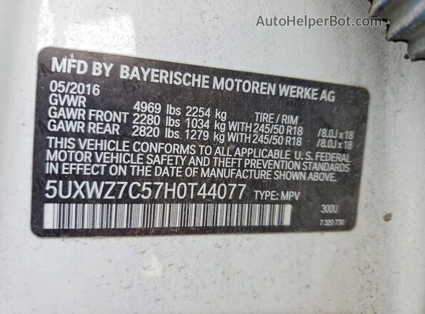 5UXWZ7C57H0T44077 2017 BMW X3 White 