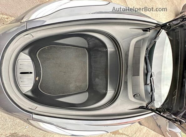 5YJ3E1EB1JF119497 2018 TESLA MODEL Gray 