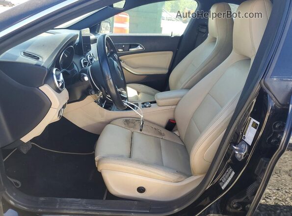 WDDSJ4EB6KN738999 2019 MERCEDES-BENZ CLA-CLASS Black Dashboard view