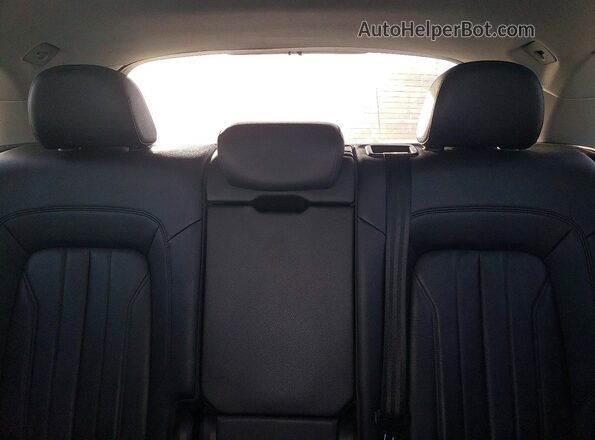 WA1ANAFY5J2150520 2018 AUDI Q5 White უკანა სალონის ხედი