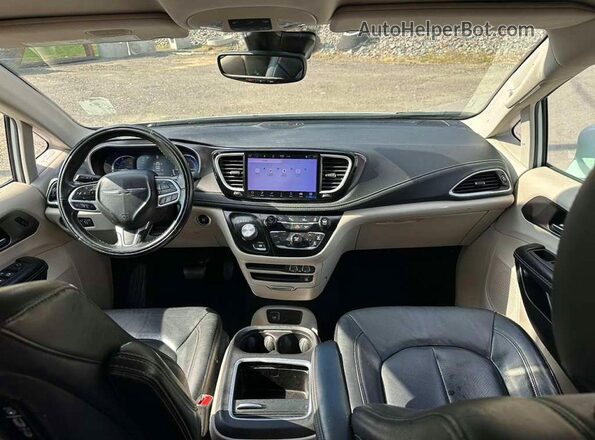 2C4RC1L78NR122695 2022 CHRYSLER PACIFICA White Вид салону спереду