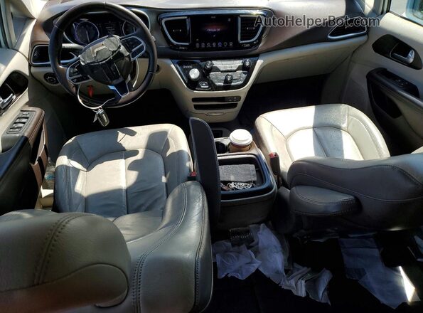 2C4RC1BG3HR587844 2017 CHRYSLER PACIFICA White 