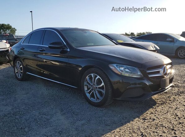 55SWF4JB9JU239113 2018 MERCEDES-BENZ C Black Widok z przodu