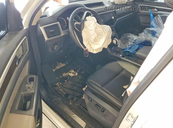 1V2HR2CA2MC575129 2021 VOLKSWAGEN ATLAS White 