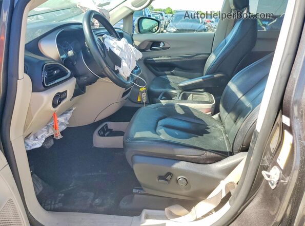 2C4RC1BG9LR275259 2020 CHRYSLER PACIFICA Серый Вид панели приборов