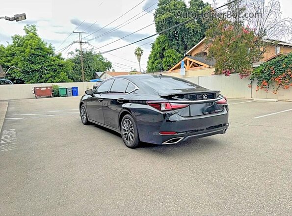 58ADA1C12PU028205 2023 LEXUS ES Черный 