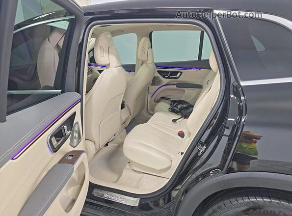 4JGDM2EB2PA024313 2023 MERCEDES-BENZ EQS Black Vista interior delantera