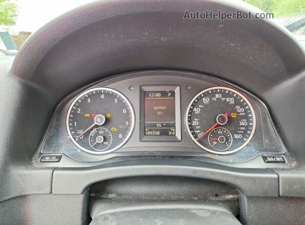 WVGBV7AX3HK013626 2017 VOLKSWAGEN TIGUAN Silver 