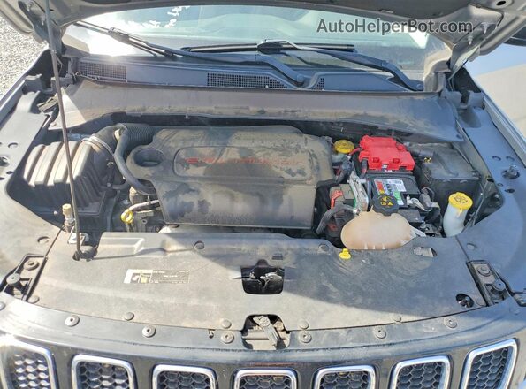 3C4NJCAB1KT726606 2019 JEEP COMPASS Silver ძრავის განყოფილების ხედი