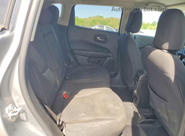 3C4NJCAB1KT726606 2019 JEEP COMPASS Silver უკანა სალონის ხედი