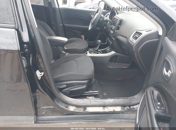 3C4NJCAB6JT438823 2018 JEEP COMPASS Black წინა სალონის ხედი