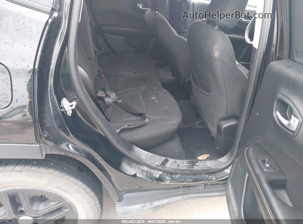 3C4NJCAB6JT438823 2018 JEEP COMPASS Black VIN კოდის სტიკერის ხედი