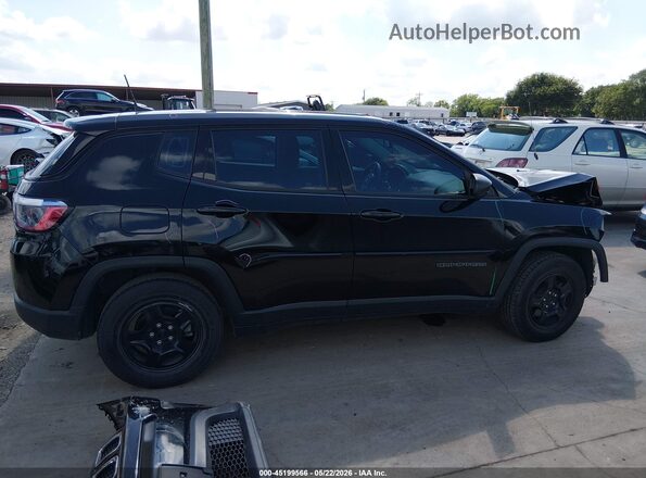 3C4NJCAB8LT253000 2020 JEEP COMPASS Black Rear interior view
