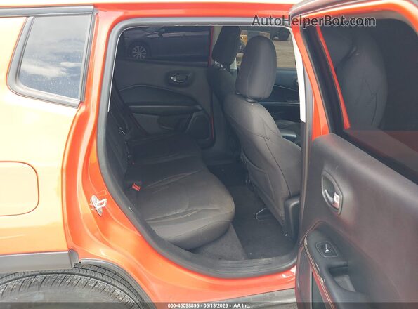 3C4NJCABXJT233375 2018 JEEP COMPASS Orange VIN sticker view