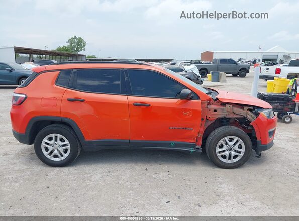 3C4NJCABXJT233375 2018 JEEP COMPASS Orange Rear interior view