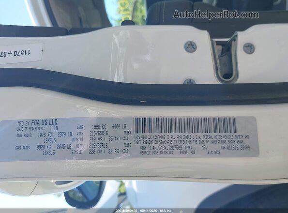 3C4NJCABXJT267509 2018 JEEP COMPASS White Engine compartment view