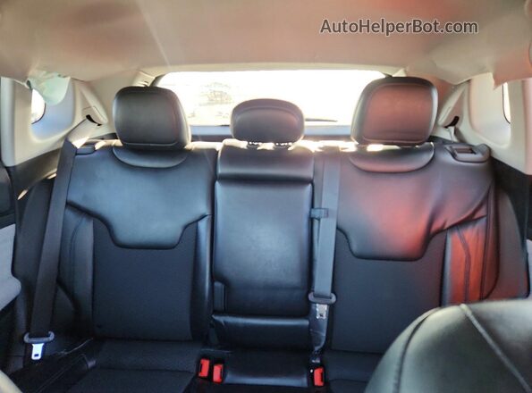 3C4NJCBB0NT155774 2022 JEEP COMPASS Gray Widok tylnych siedzeń