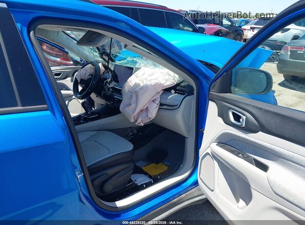 3C4NJCBB4NT192424 2022 JEEP COMPASS Light Blue Front interior view