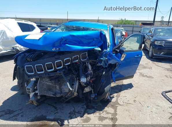 3C4NJCBB4NT192424 2022 JEEP COMPASS Light Blue Front view