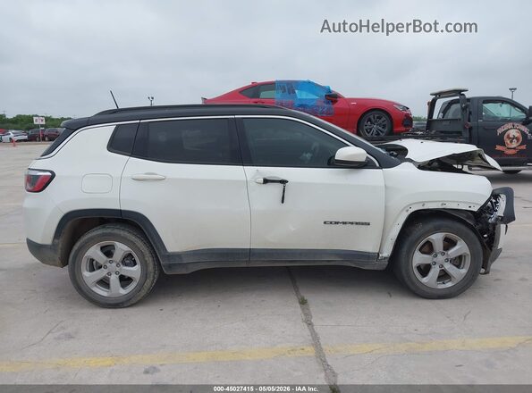 3C4NJCBB5JT268016 2018 JEEP COMPASS White 360 interior view