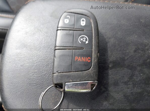 3C4NJCBB6JT327686 2018 JEEP COMPASS White Dashboard view