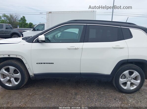 3C4NJCBB6JT327686 2018 JEEP COMPASS White 