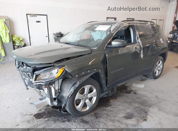 3C4NJCBB7JT140165 2018 JEEP COMPASS Green Front left