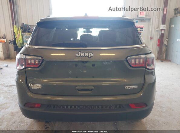 3C4NJCBB7JT140165 2018 JEEP COMPASS Green 