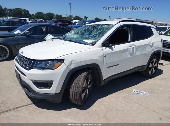 3C4NJCBB7JT226978 2018 JEEP COMPASS White Vista tres cuartos delantera izquierda