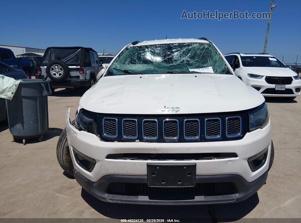 3C4NJCBB7JT226978 2018 JEEP COMPASS White Vista del salpicadero