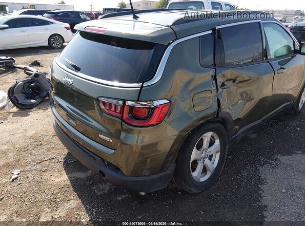 3C4NJCBB7JT267952 2018 JEEP COMPASS Green Front view