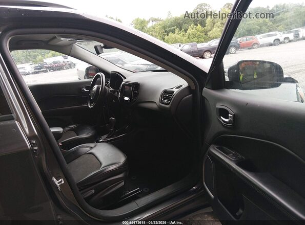 3C4NJCBB7LT115155 2020 JEEP COMPASS Gray Vista interior delantera