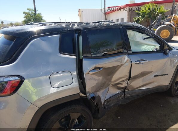 3C4NJCBB7LT257425 2020 JEEP COMPASS Gray წინა ხედი