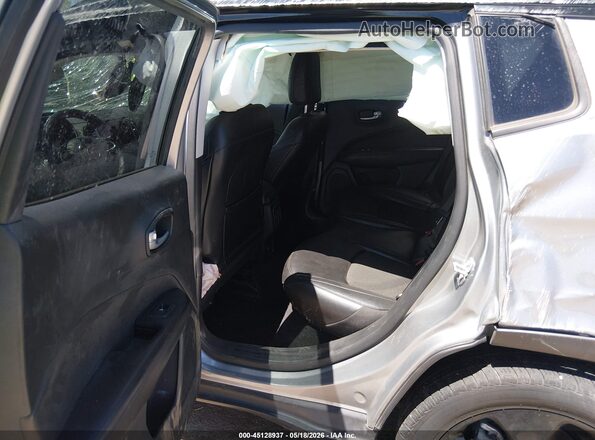 3C4NJCBB7LT257425 2020 JEEP COMPASS Gray VIN კოდის სტიკერის ხედი