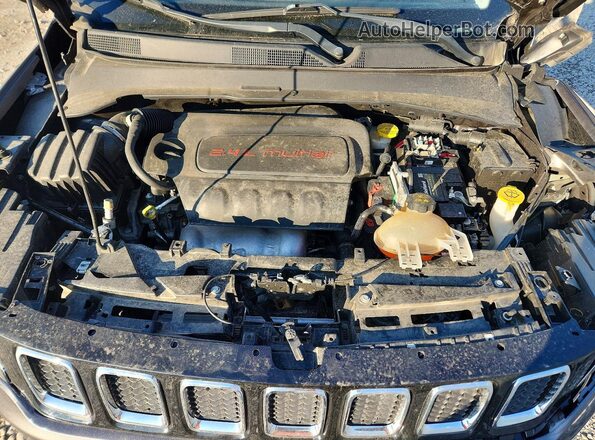 3C4NJCBB8LT166275 2020 JEEP COMPASS Серый Вид подкапотного пространства
