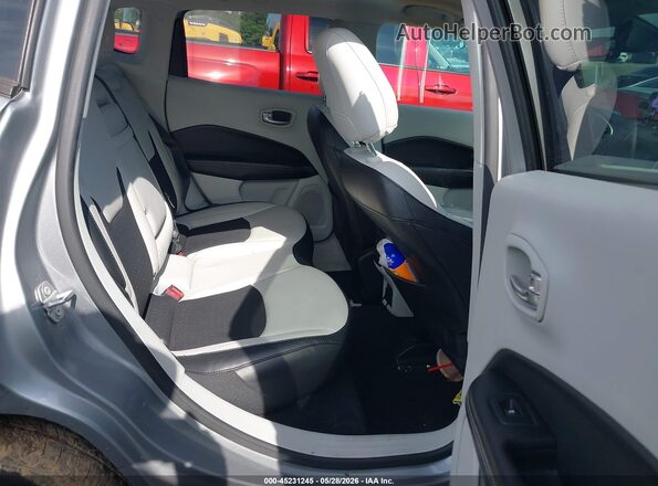 3C4NJCBB9KT749288 2019 JEEP COMPASS Silver Вид наклейки з VIN-кодом