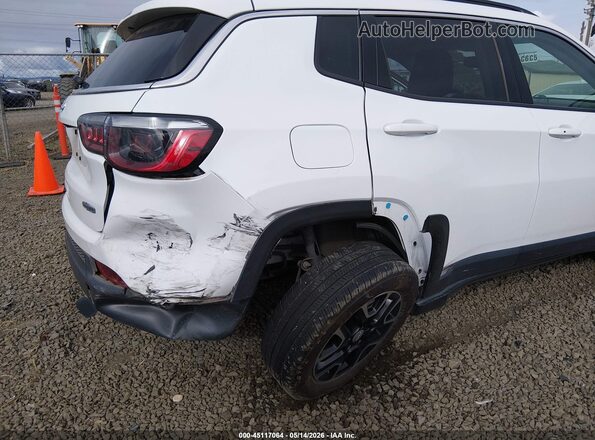 3C4NJCBB9NT120215 2022 JEEP COMPASS White Vista frontal