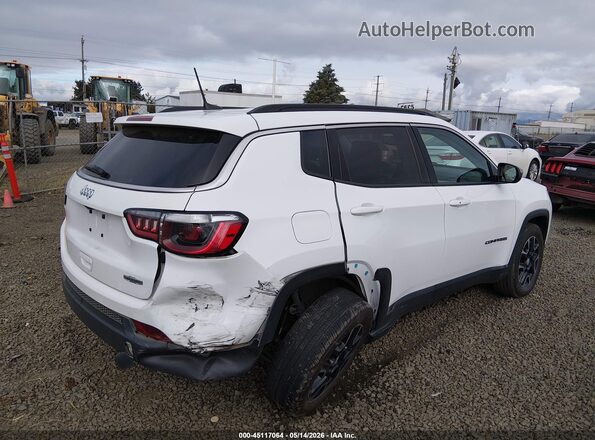 3C4NJCBB9NT120215 2022 JEEP COMPASS White Trasero derecho