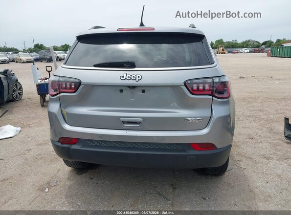 3C4NJCBBXHT642811 2017 JEEP NEW COMPASS Silver 