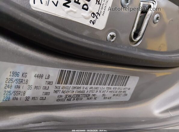 3C4NJCCB9KT772620 2019 JEEP COMPASS Gray ძრავის განყოფილების ხედი