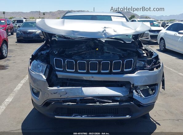 3C4NJCCBXLT122597 2020 JEEP COMPASS Silver Vista del cuadro de instrumentos