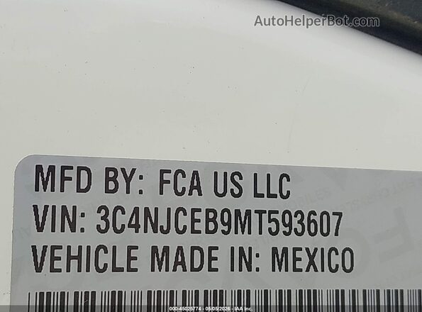 3C4NJCEB9MT593607 2021 JEEP COMPASS White ძრავის განყოფილების ხედი