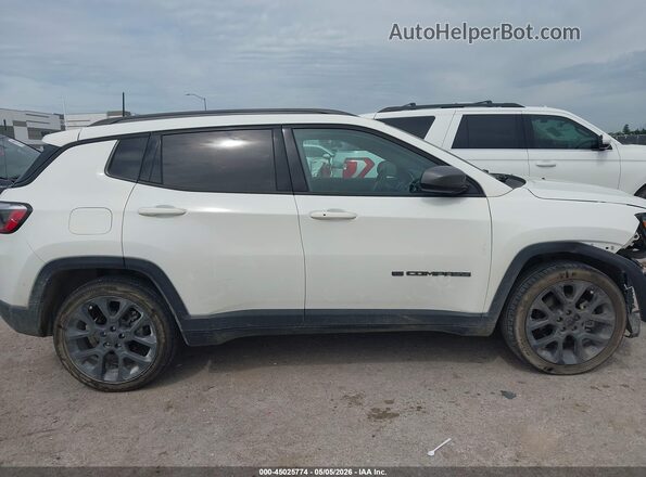 3C4NJCEB9MT593607 2021 JEEP COMPASS White უკანა სალონის ხედი
