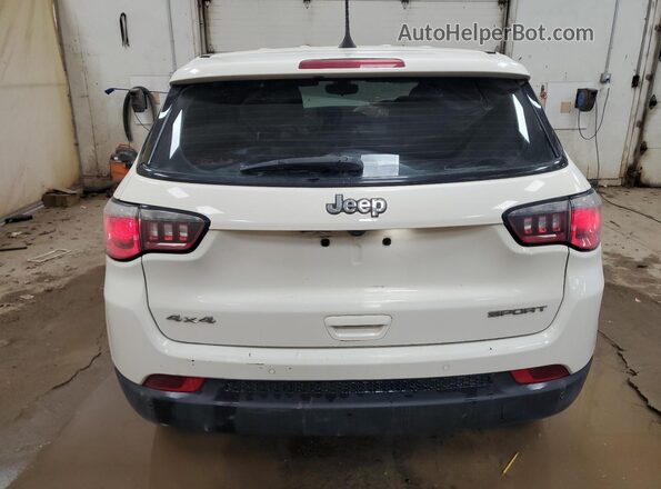 3C4NJDAB2JT374737 2018 JEEP COMPASS Белый Вид сзади